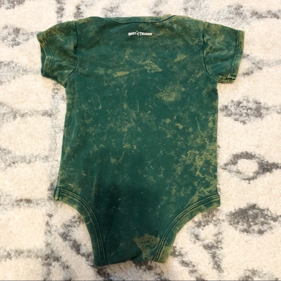Sweet Treasures Texas bodysuit, size 6 month - Picture 3 of 7
